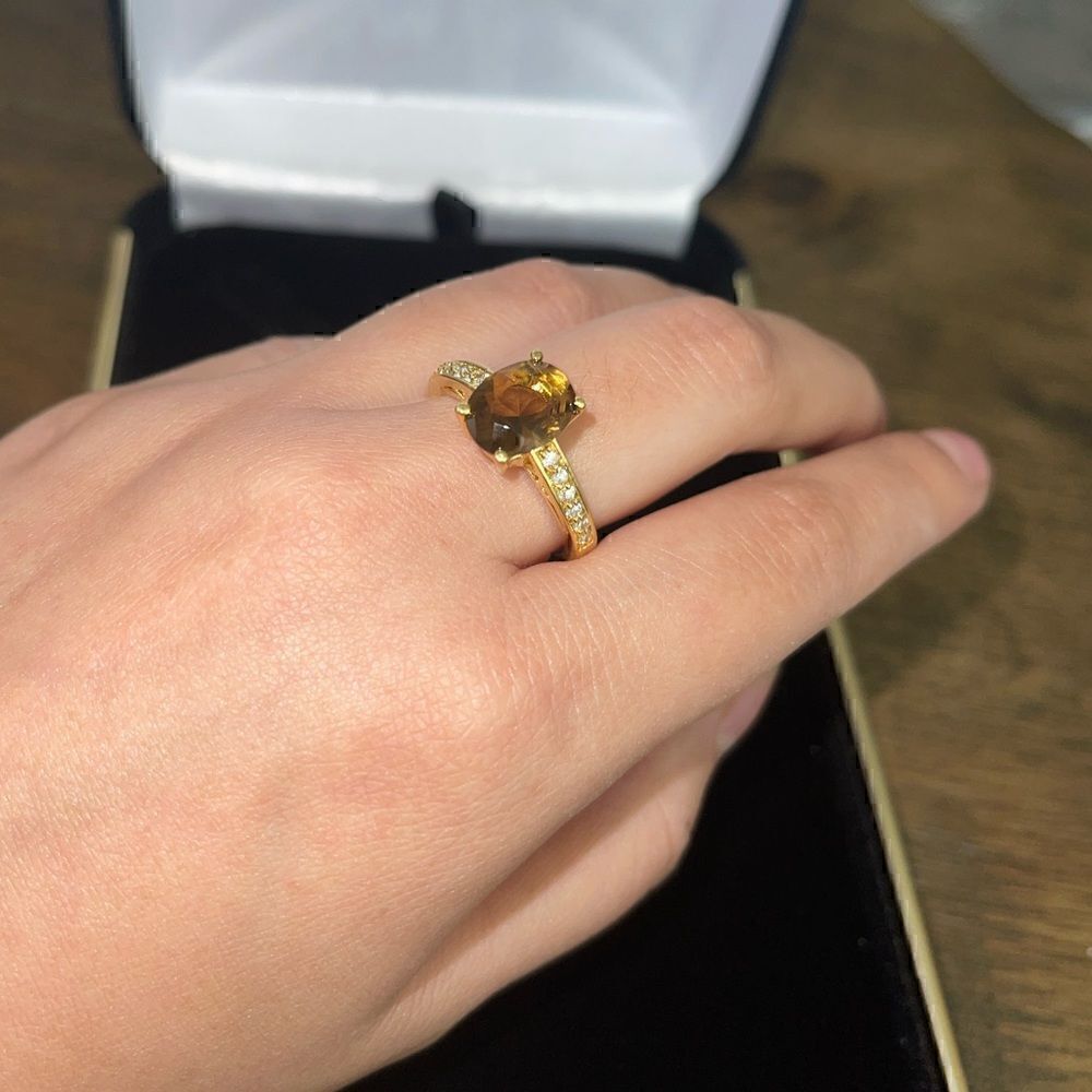 Premier designs gold tone size 8.5 ring